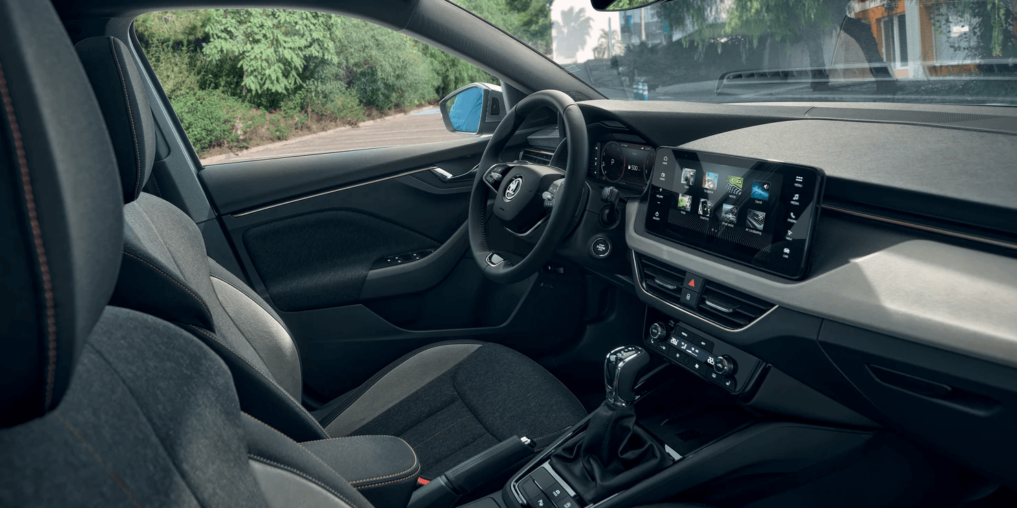 skoda-scala-interier-avis-maxirent.jpg
