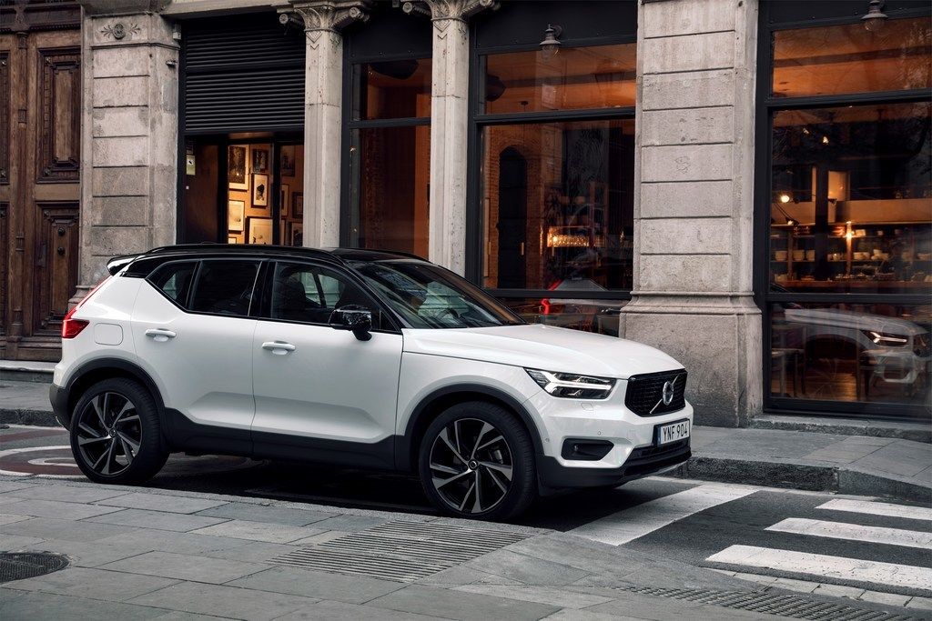 volvoxc40.jpg